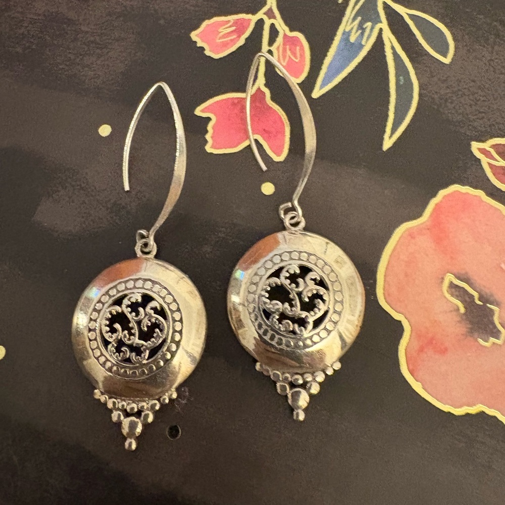 Vintage Sterling Silver Dangle Earrings made in Thailand